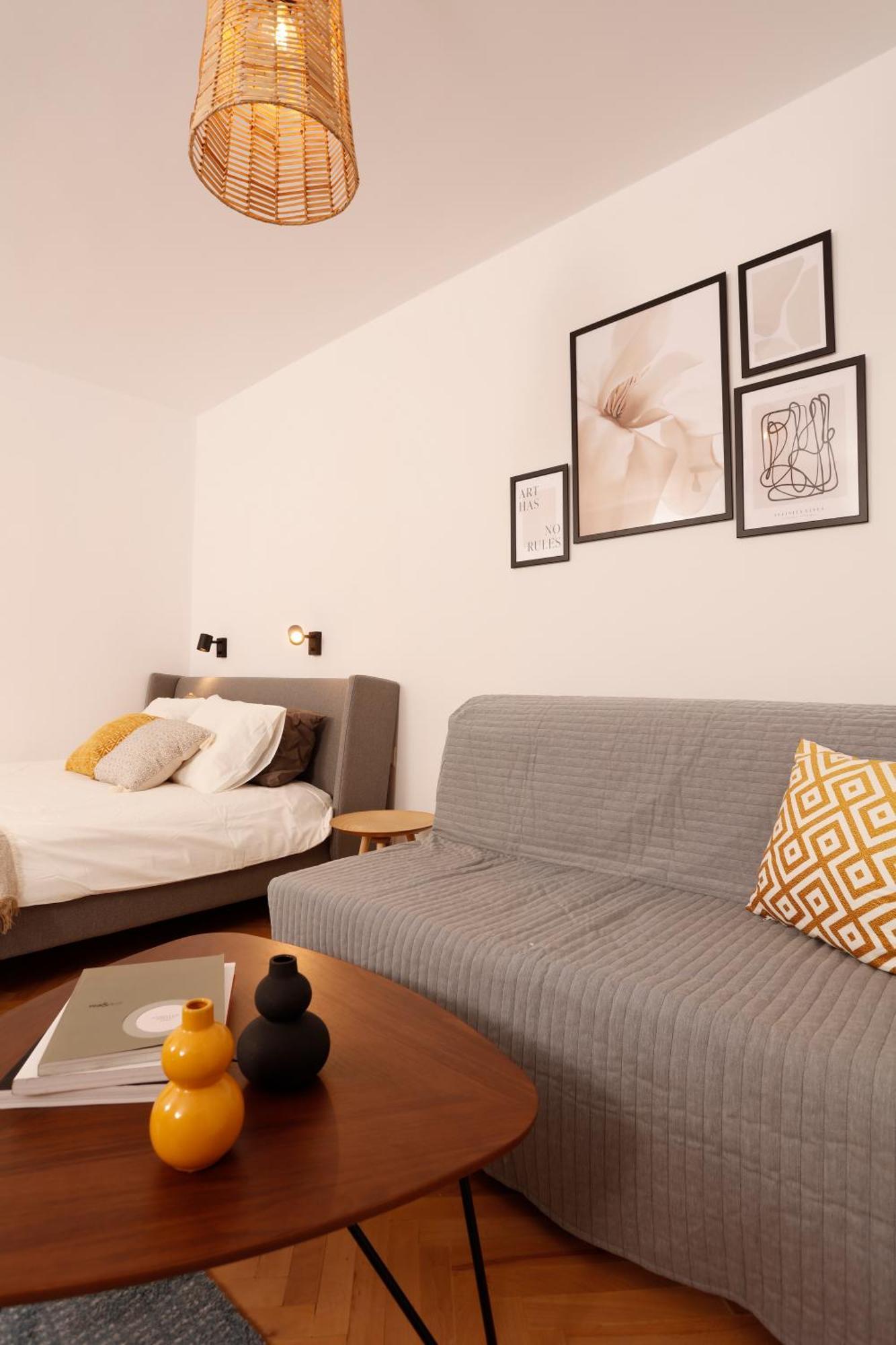 Retreat Concept Apartment Bucharest